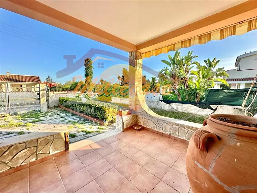 Immagine 2 di Villa in vendita  in Via Isole BALI a Siracusa