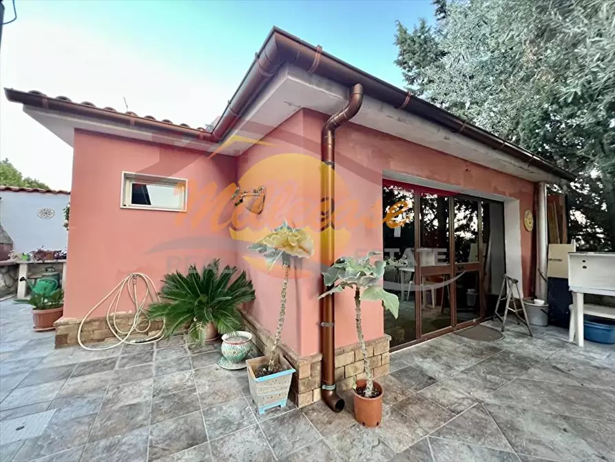 Immagine 11 di Villa in vendita  in Via Luigi Maria Monti a Siracusa