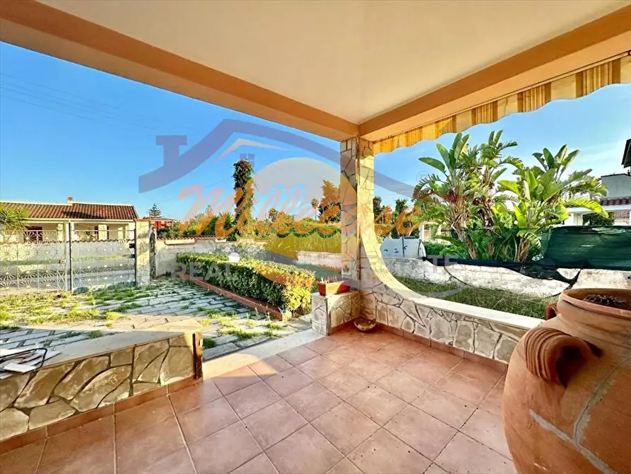 Immagine 30 di Villa in vendita  in Via Isole BALI a Siracusa