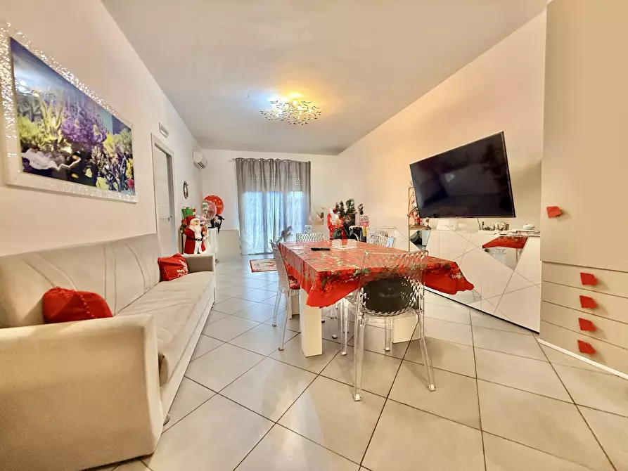 Immagine 15 di Trilocale in vendita  in Viale Tica a Siracusa