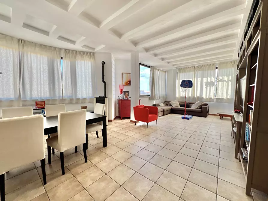 Immagine 24 di Appartamento in vendita  in via selinunte a Siracusa