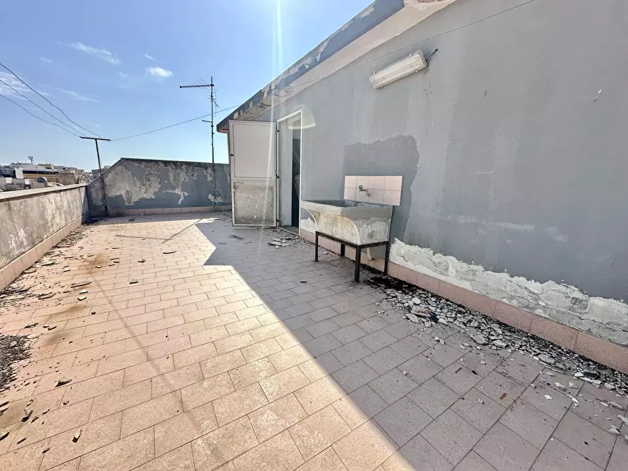 Immagine 23 di Trilocale in vendita  in Via Poggio del Carancino a Siracusa