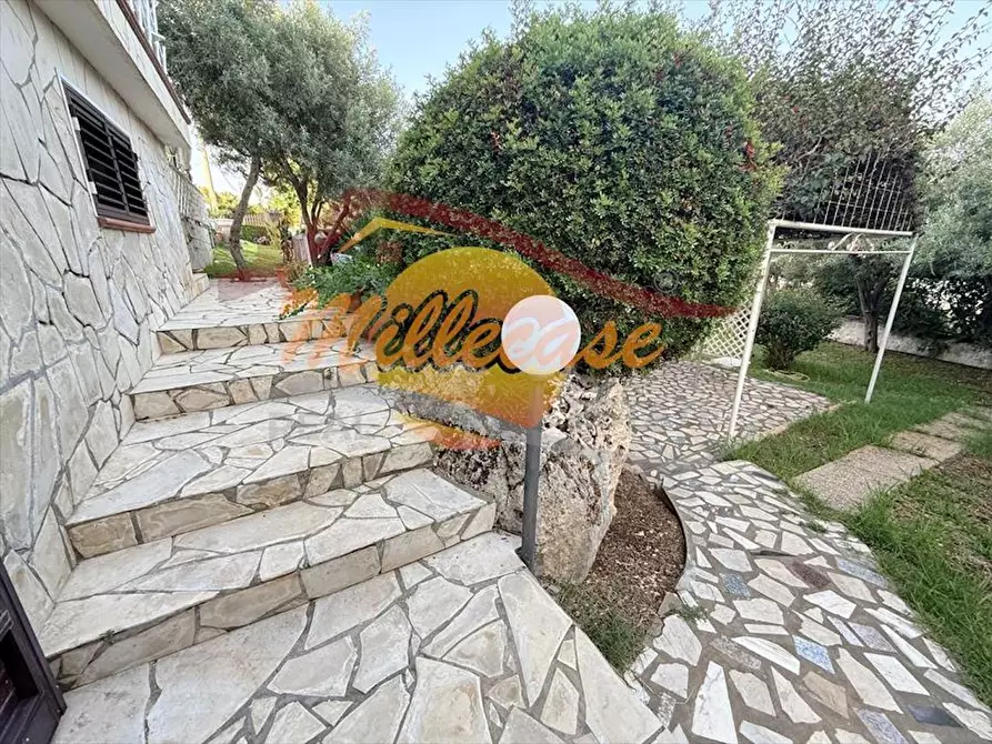 Immagine 13 di Villa in vendita  in Viale dei Lidi a Siracusa