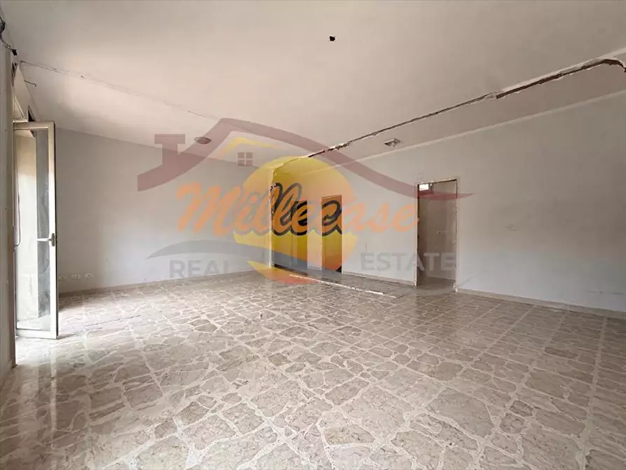 Immagine 10 di Pentalocale in vendita  in Via Monte Bianco a Siracusa