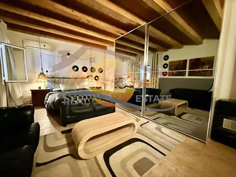 Immagine 30 di Villa in vendita  in Via Lido Sacramento a Siracusa