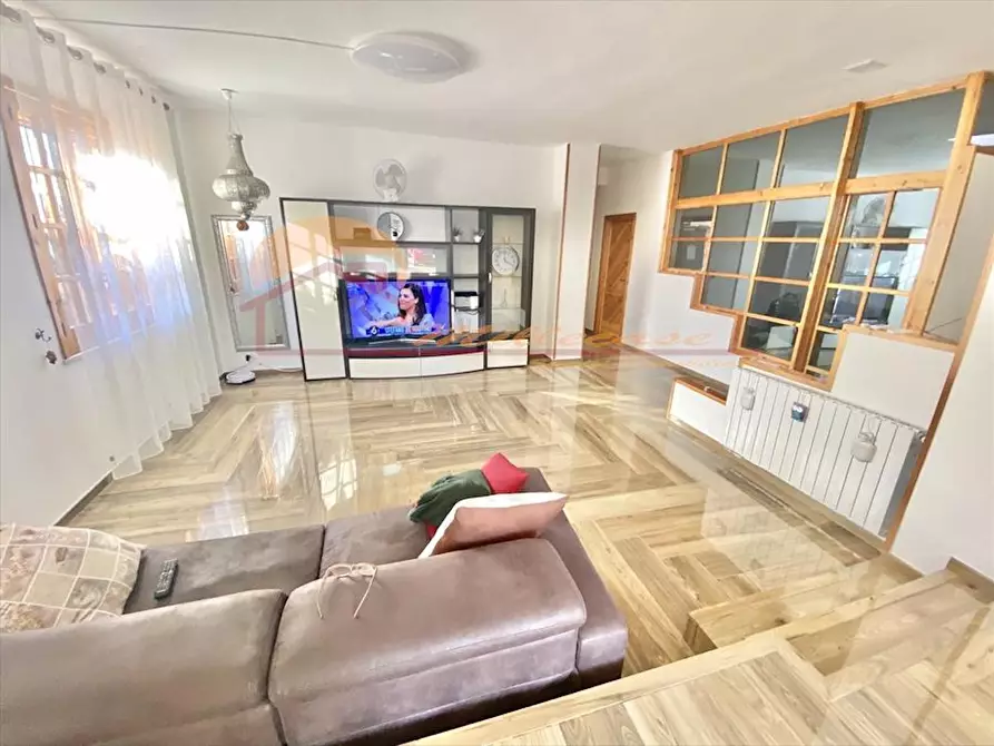 Immagine 4 di Villa in vendita  in Via Luigi Maria Monti a Siracusa