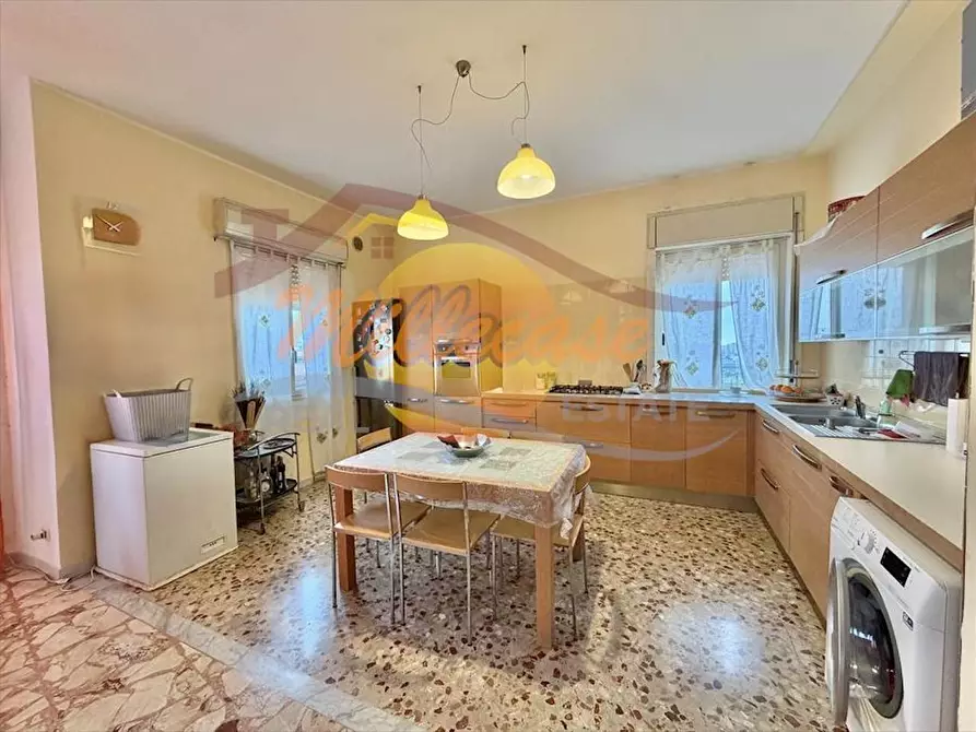 Immagine 23 di Pentalocale in vendita  in Viale Santa Panagia a Siracusa