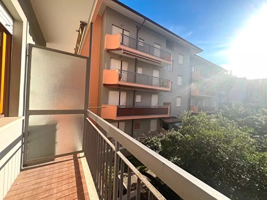 Immagine 25 di Bilocale in affitto  in Via Ischia 5 a San Bartolomeo Al Mare