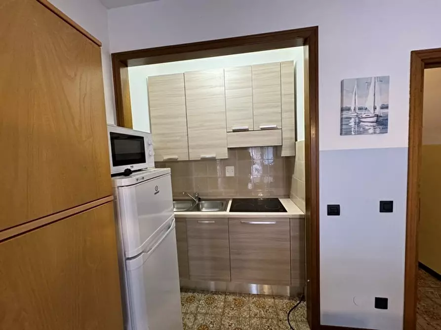 Immagine 16 di Trilocale in affitto  a San Bartolomeo Al Mare