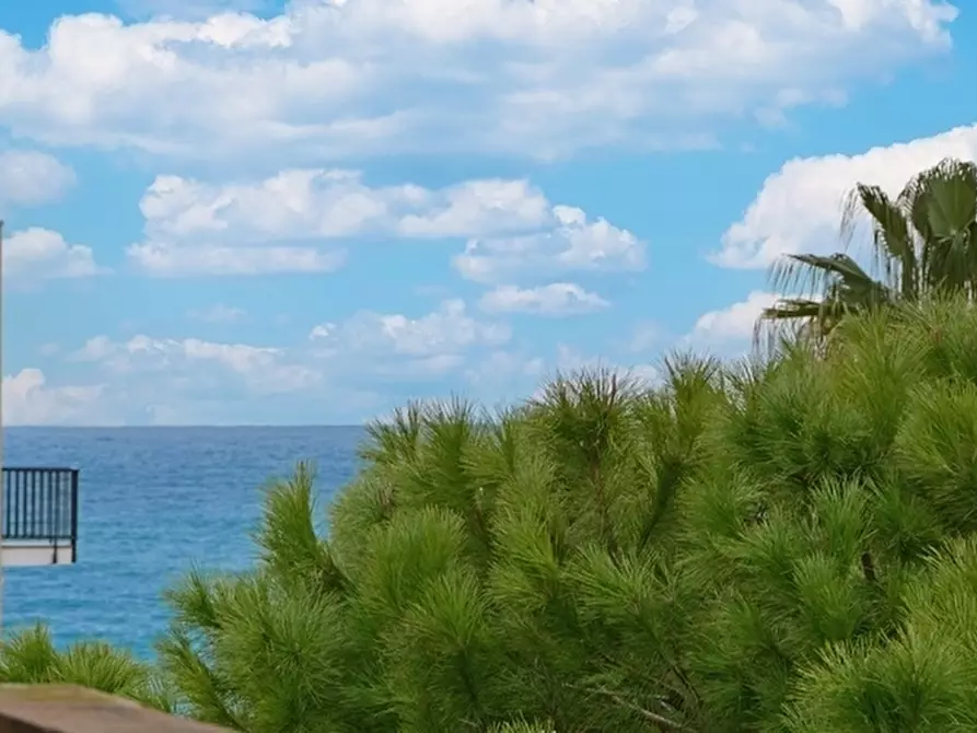 Immagine 29 di Bilocale in vendita  in Via della Resistenza 4 a San Bartolomeo Al Mare