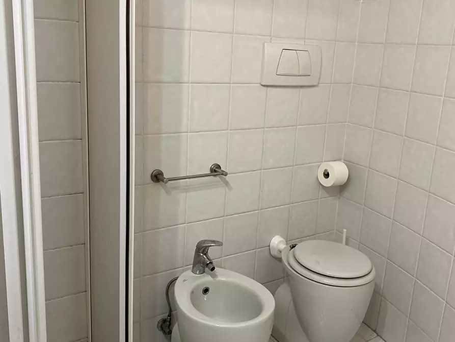 Immagine 22 di Attico in affitto  in VIA COSMO 6 a Torino