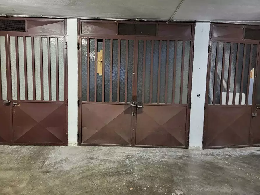 Immagine 2 di Garage in affitto  in CORSI SIRACUSA 140 a Torino