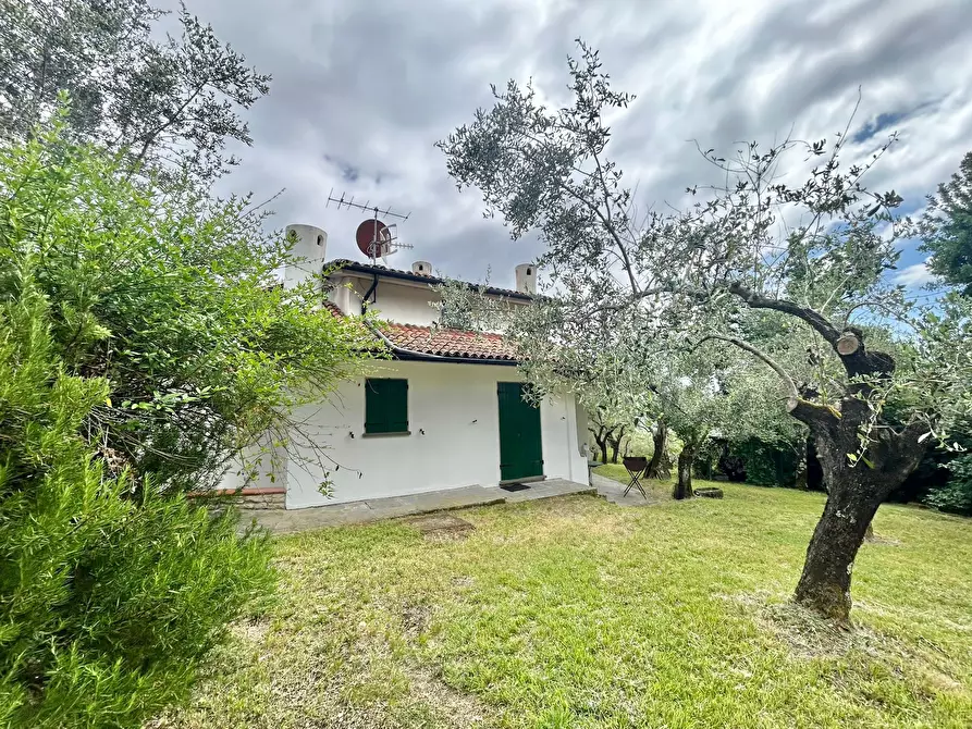 Immagine 32 di Casa indipendente in vendita  a Castelnuovo Magra
