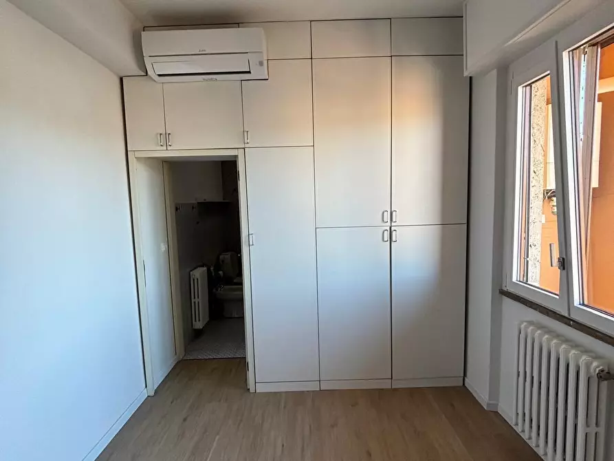 Immagine 12 di Attico in affitto  a Sarzana