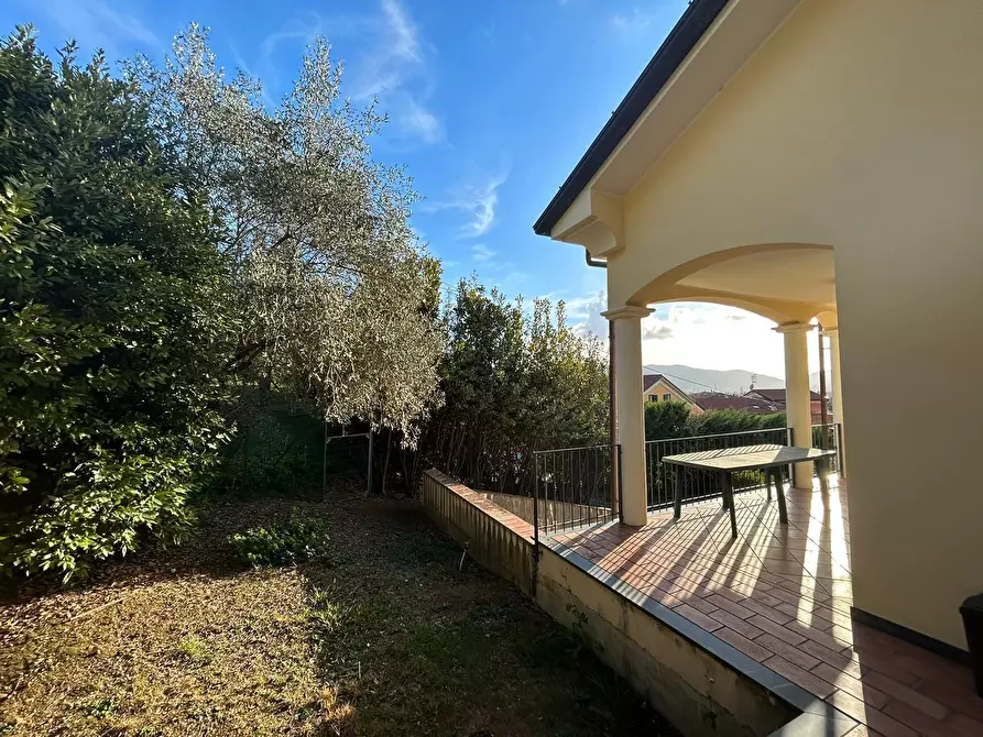 Immagine 17 di Casa indipendente in vendita  a Sarzana