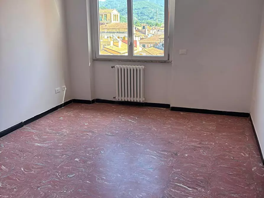 Immagine 11 di Attico in affitto  a Sarzana