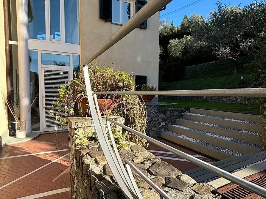 Immagine 70 di Villa in vendita  a Sarzana
