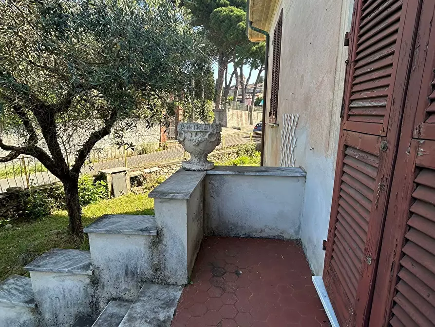 Immagine 10 di Casa indipendente in vendita  a Sarzana