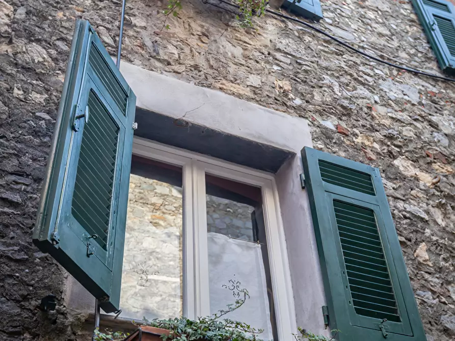 Immagine 6 di Porzione di casa in vendita  a Ameglia