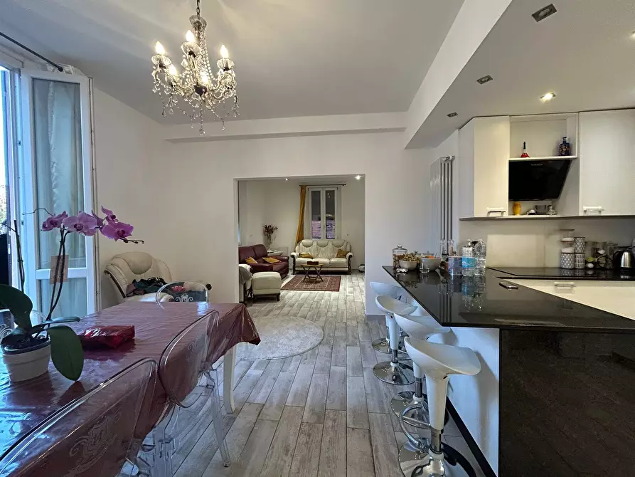 Immagine 2 di Quadrilocale in vendita  a Sarzana