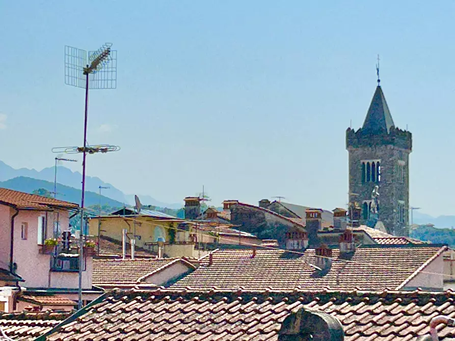 Immagine 37 di Quadrilocale in vendita  a Sarzana