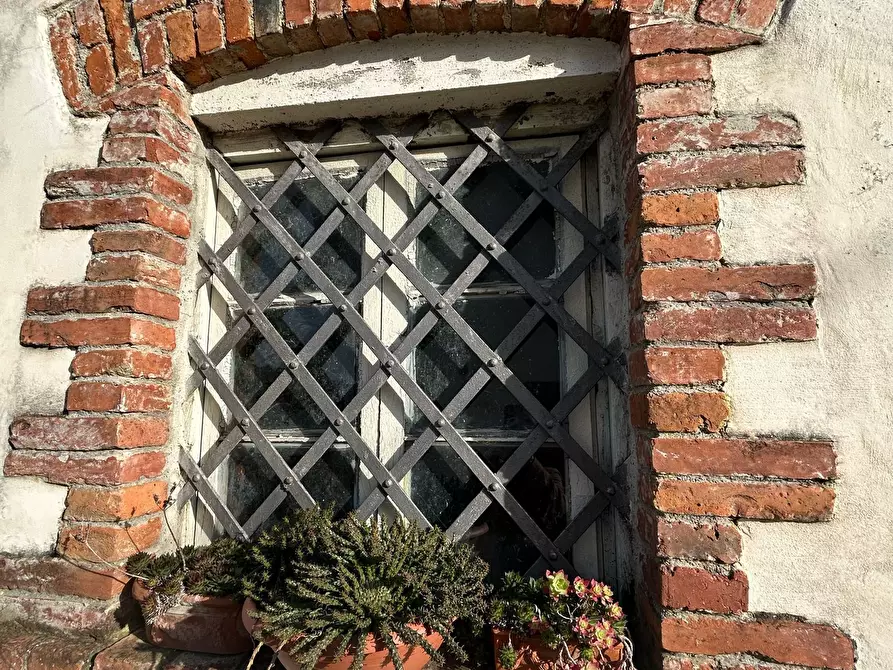 Immagine 9 di Rustico / casale in vendita  a Castelnuovo Magra