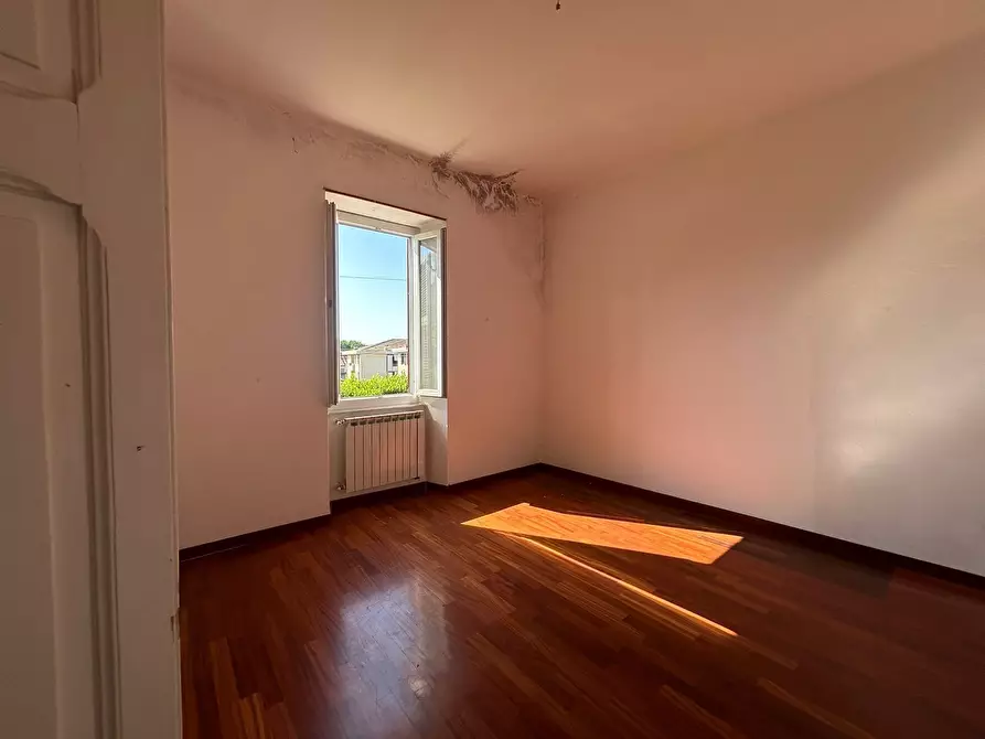 Immagine 46 di Casa indipendente in vendita  a Sarzana