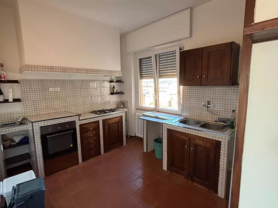 Immagine 9 di Attico in affitto  a Sarzana