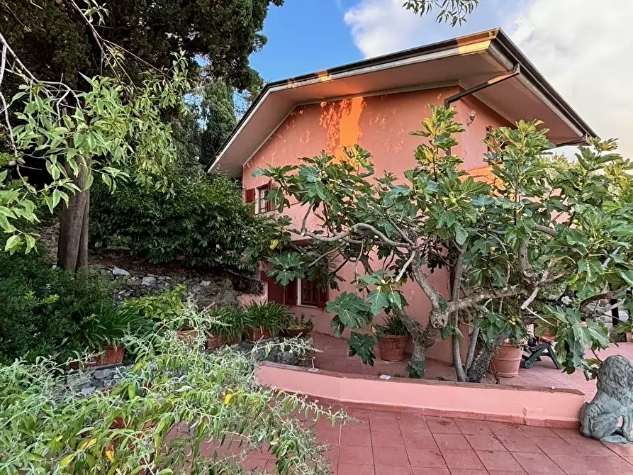 Immagine 30 di Villa in vendita  a Fosdinovo