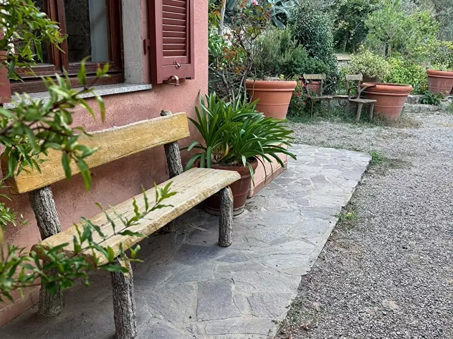 Immagine 39 di Villa in vendita  a Fosdinovo