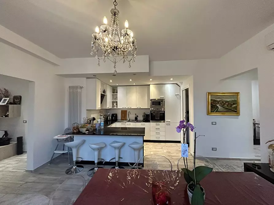 Immagine 3 di Attico in vendita  a Sarzana