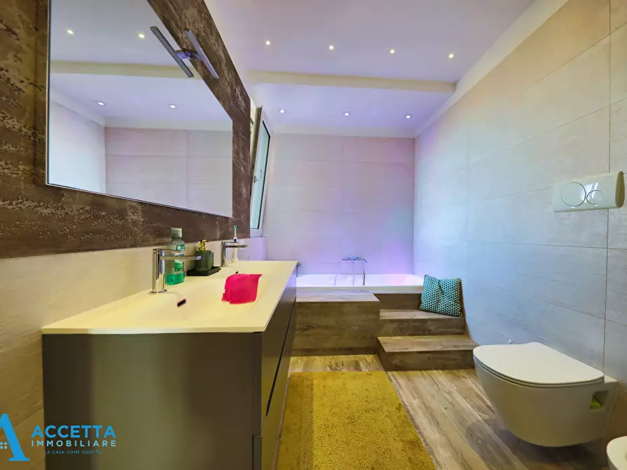 Immagine 22 di Villa in vendita  in Via Fior di Zenzero 2 a Taranto