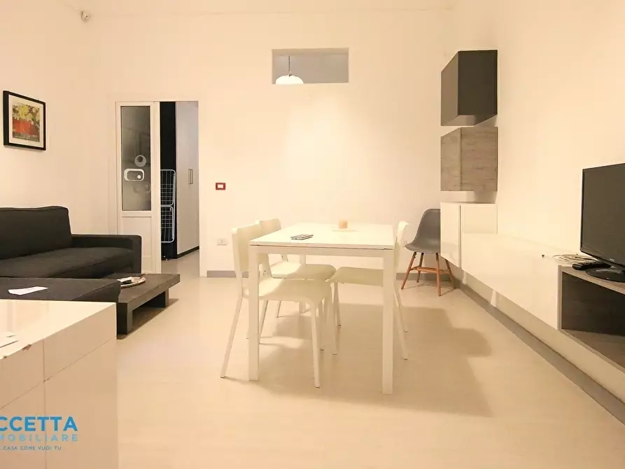 Immagine 19 di Bilocale in affitto  in Via Regina Elena 73 a Taranto