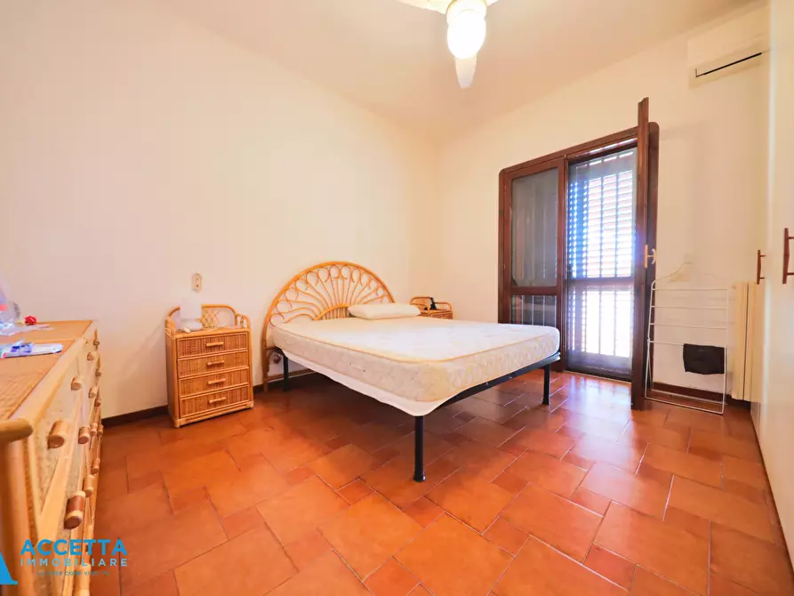 Immagine 27 di Villa in vendita  in Via Girasoli 292 a Taranto