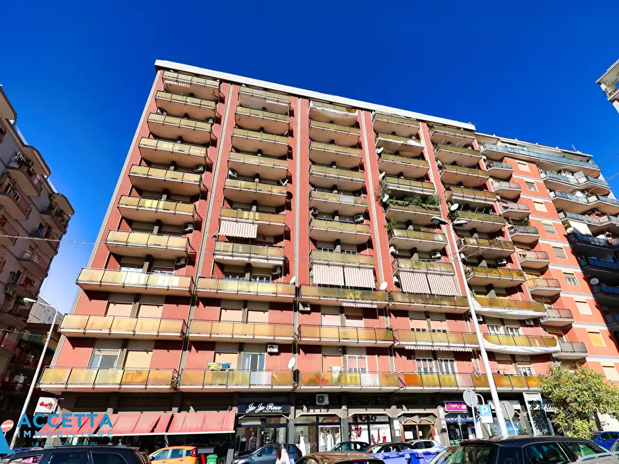 Immagine 26 di Trilocale in vendita  in Piazza Pio X 42 a Taranto