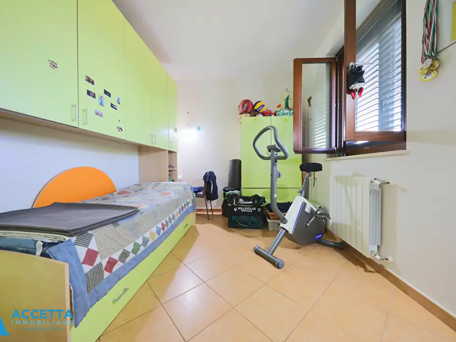 Immagine 20 di Villa in vendita  in Via Delfini 55 a Taranto