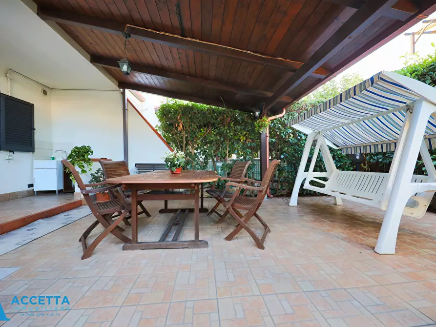 Immagine 6 di Villa in vendita  in Via Cantoni 20 a Taranto