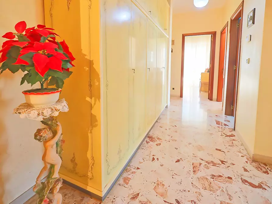 Immagine 12 di Quadrilocale in vendita  in Via Caduti di Nassirya 26 a Taranto