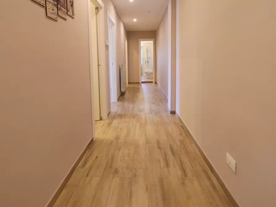 Immagine 3 di Trilocale in vendita  in Via Gattucci 13 a Taranto