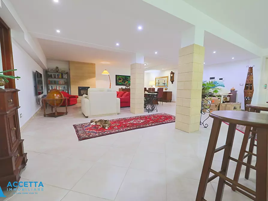 Immagine 31 di Villa in vendita  in Via Fior d'Agave 10 a Taranto