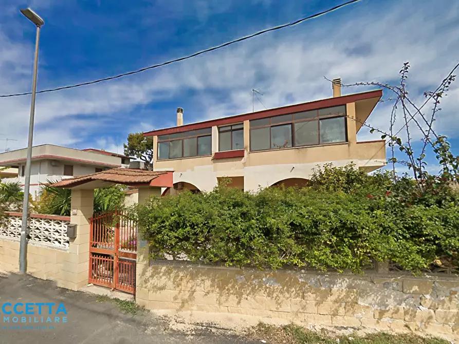 Immagine 15 di Trilocale in vendita  in Via Calata Livezza 24 a Taranto