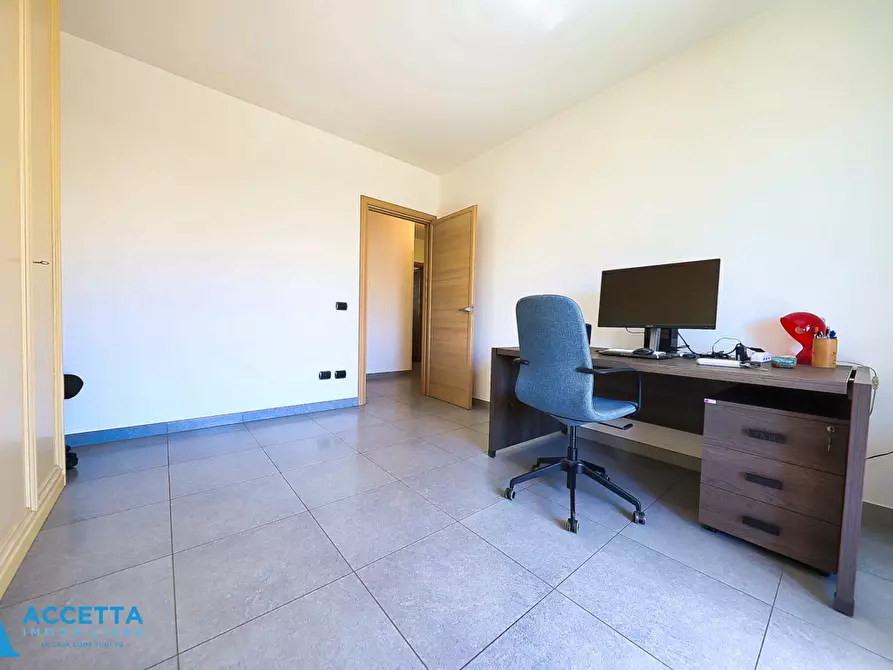 Immagine 18 di Trilocale in vendita  in Via Speziale 2 a Taranto