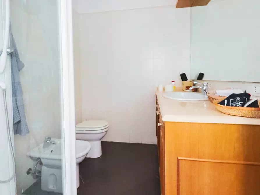 Immagine 22 di Quadrilocale in vendita  in Via Roma 4 a Taranto