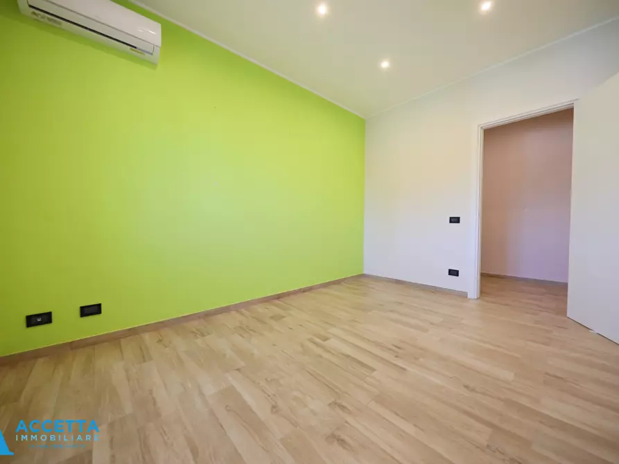 Immagine 20 di Trilocale in vendita  in Via Gattucci 13 a Taranto