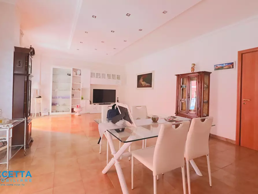 Immagine 21 di Trilocale in vendita  in Via Lupoli 1 a Taranto