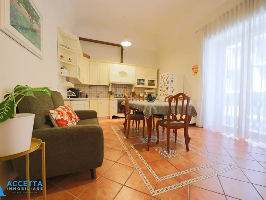 Immagine 4 di Quadrilocale in vendita  in Via Giuseppe Massari 8 a Taranto