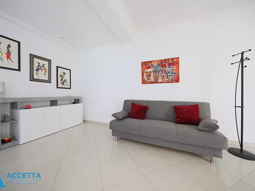 Immagine 2 di Trilocale in affitto  in Via Rintone 28 a Taranto
