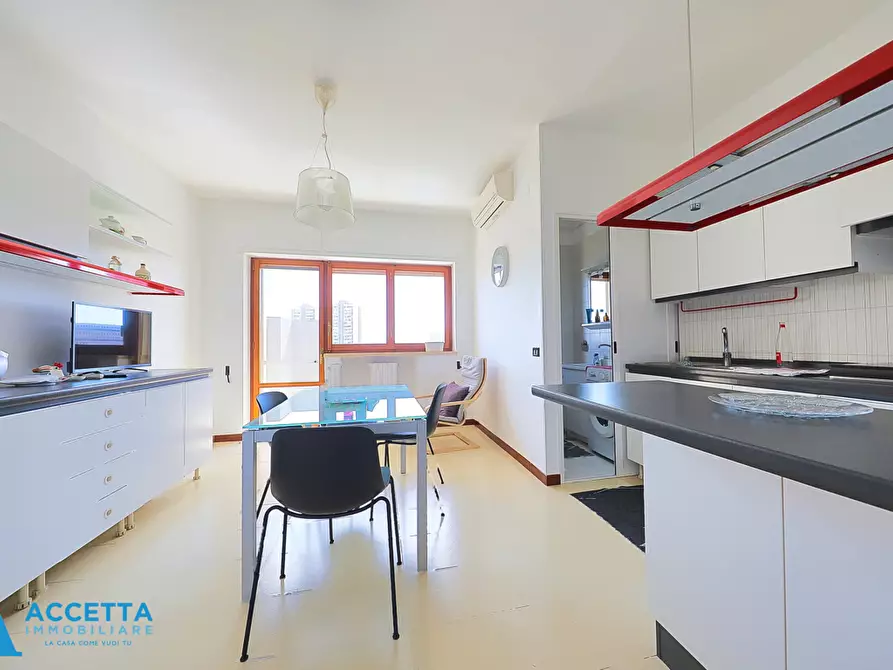Immagine 9 di Trilocale in vendita  in Via Gobetti 8 a Taranto
