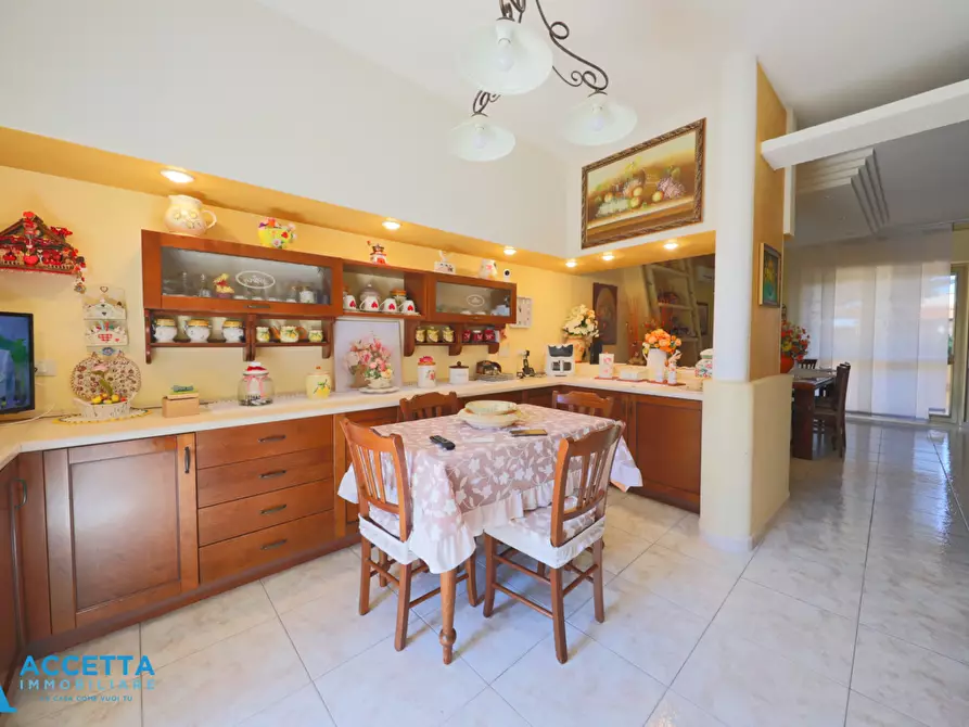 Immagine 13 di Villa in vendita  in Via Torpediniere a Taranto