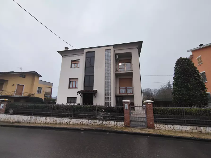 Immagine 34 di Quadrilocale in vendita  in via delle rose a Castel San Giovanni